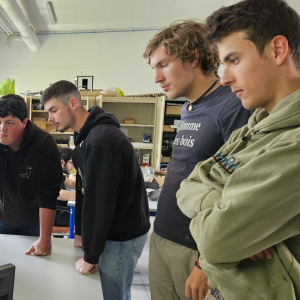 Derniers ajustements du robot porteur d'outils